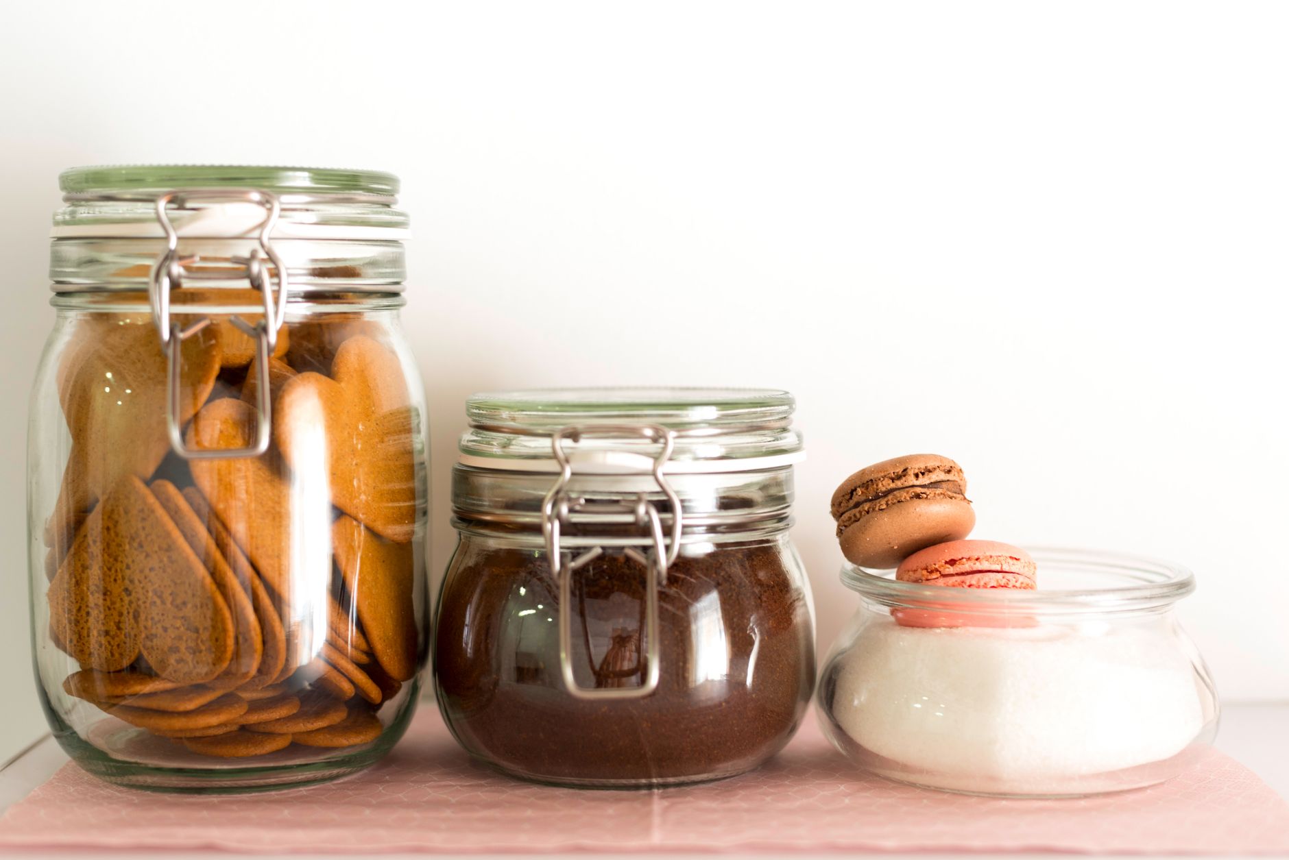 Comment conserver des coques de — coques de macarons dans un contenant