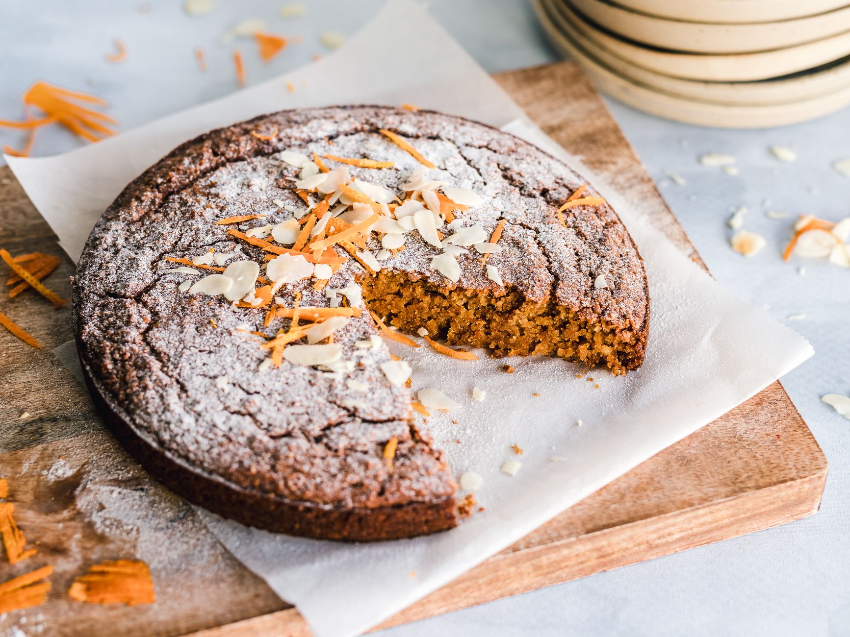 Gâteau moelleux à la poudre d’amande : secrets de texture et repères de réussite — part de gâteau aux amandes avec sucre glace
